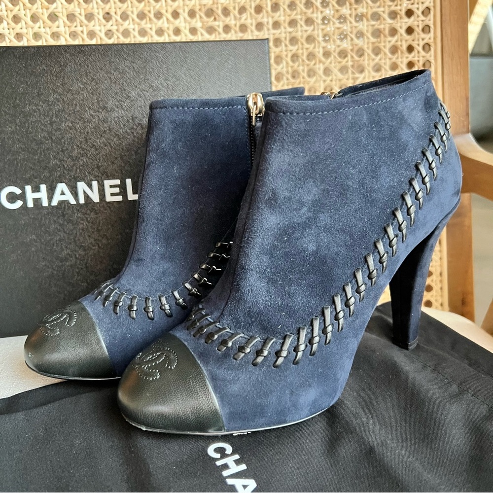 CHANEL Mark Suede Ankle Boots | G30104 | Navy & Black | Size 37